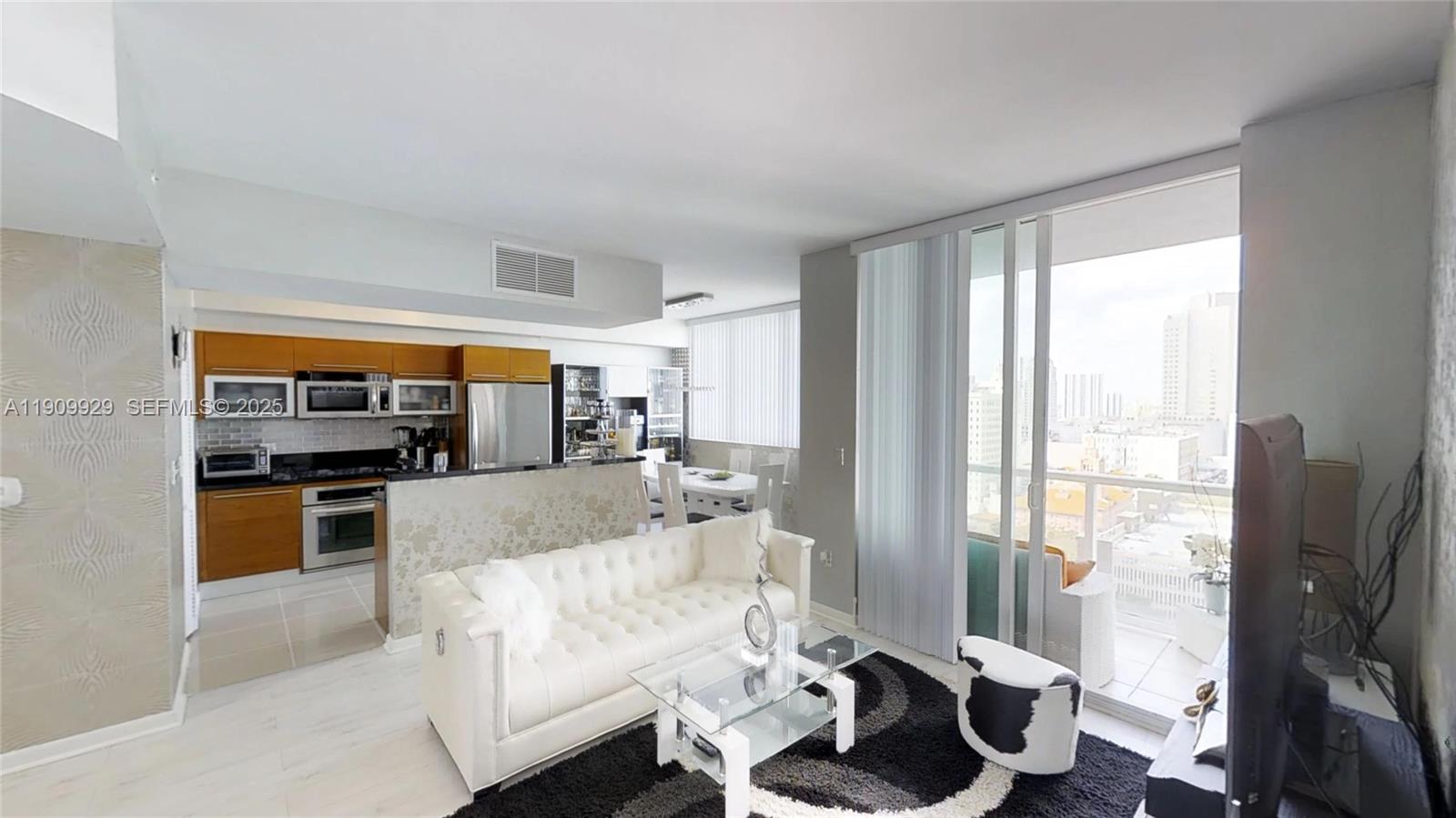 image Vizcayne South6