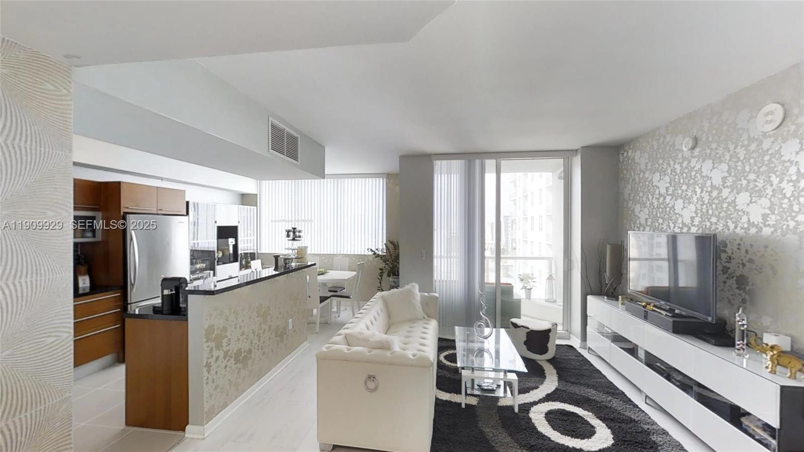 image Vizcayne South7