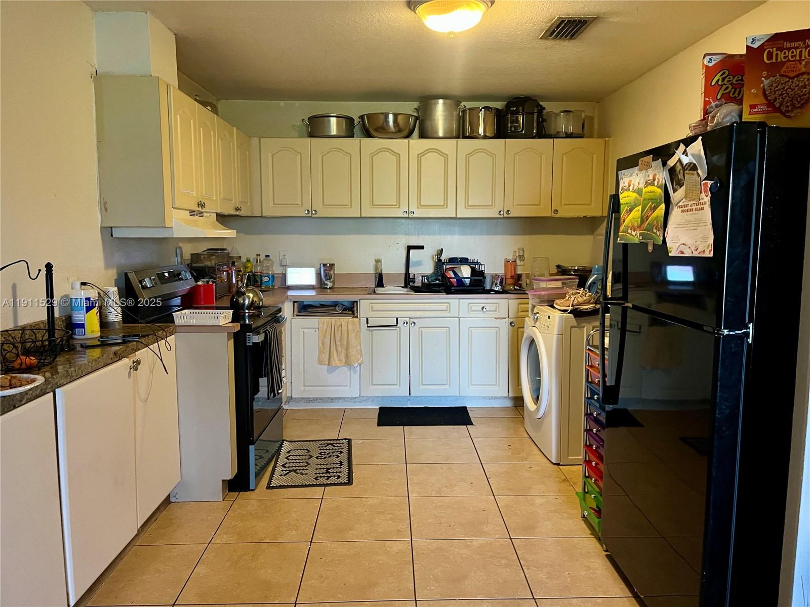 18007 NW 41st Pl Miami Gardens, FL 33055