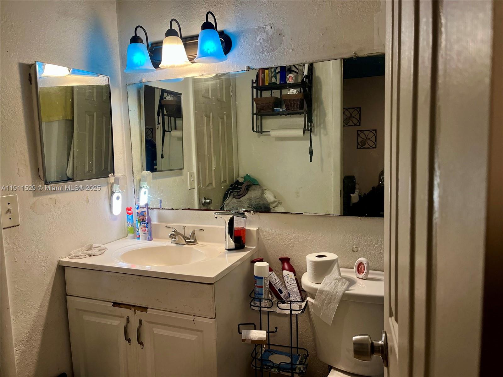 18007 NW 41st Pl Miami Gardens, FL 33055