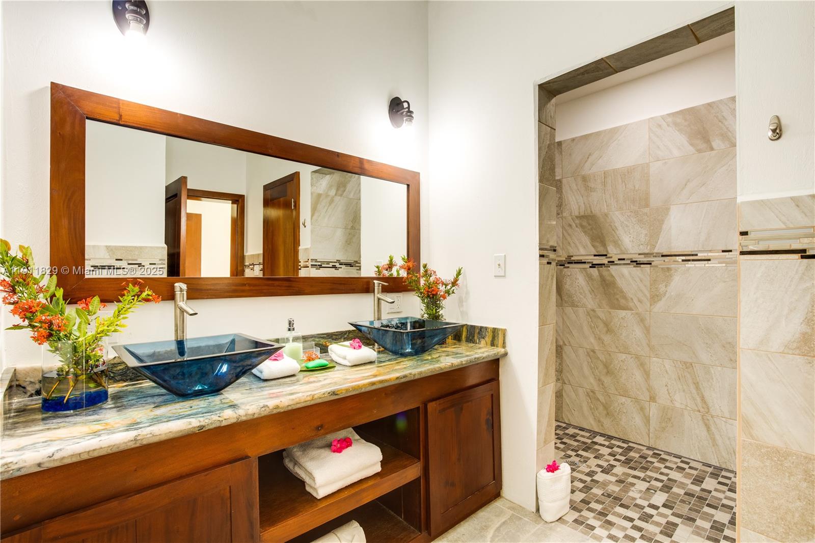 2 W Ambergris Caye San Pedro, OS, 0