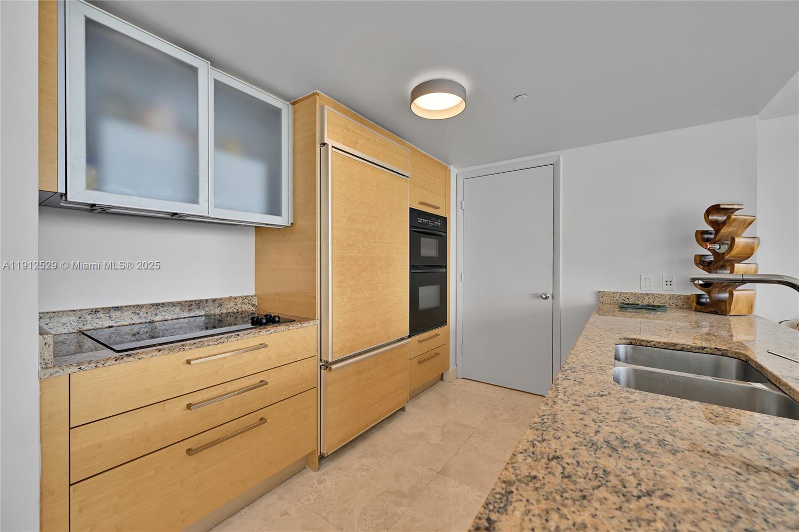 image Beach Club Two18