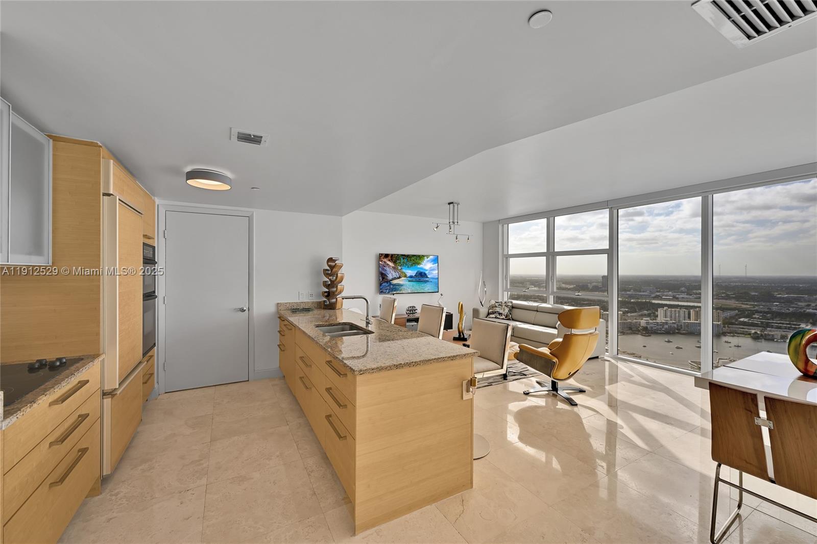 image Beach Club Two1