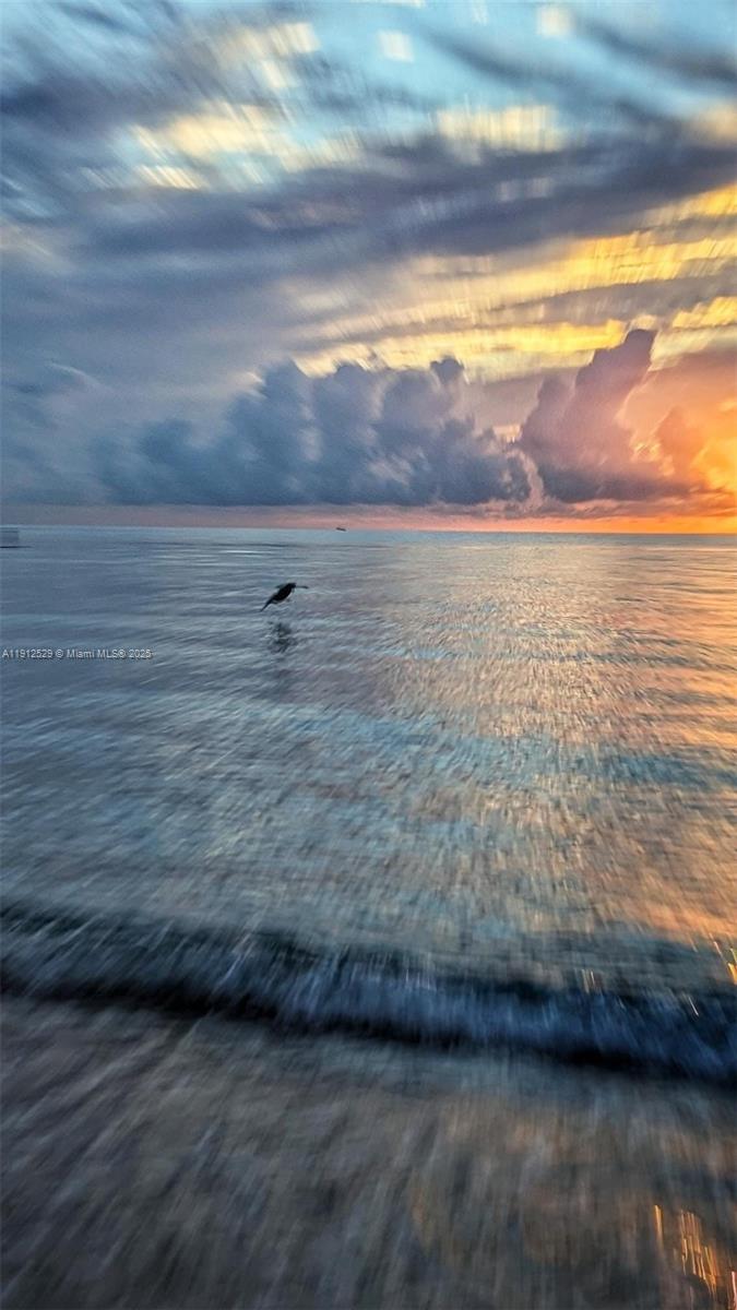 image Beach Club Two30