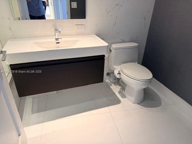 901 Brickell Key Blvd #906 Miami, FL 33131