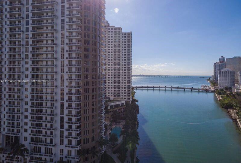901 Brickell Key Blvd #906 Miami, FL 33131