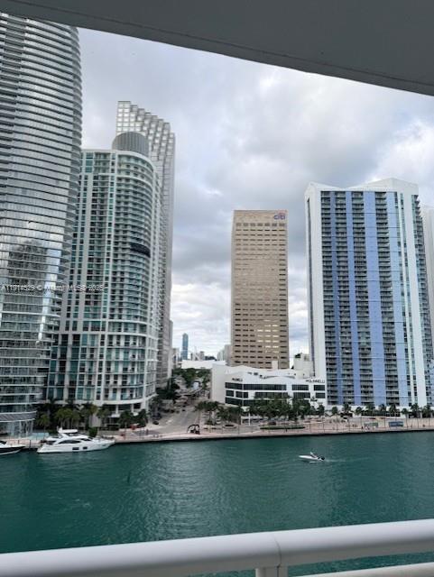 901 Brickell Key Blvd #906 Miami, FL 33131