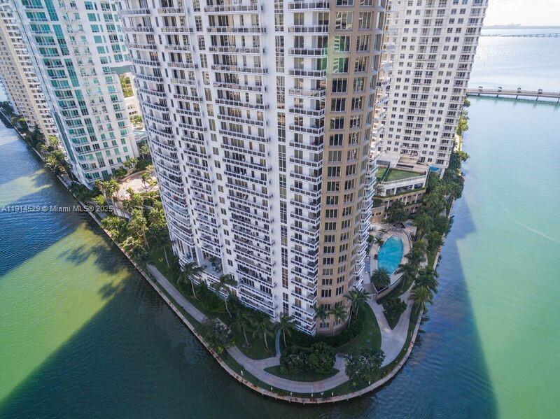 901 Brickell Key Blvd #906 Miami, FL 33131