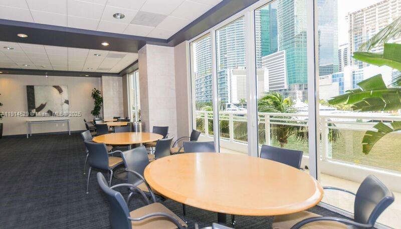 901 Brickell Key Blvd #906 Miami, FL 33131