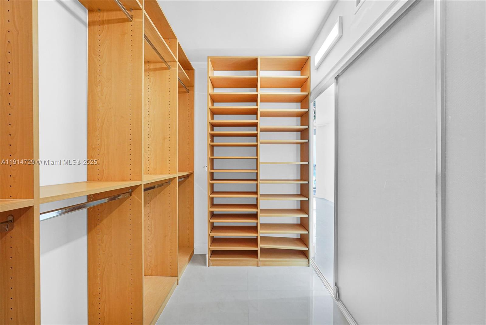 16485 Collins Ave #1236 Sunny Isles Beach, FL 33160