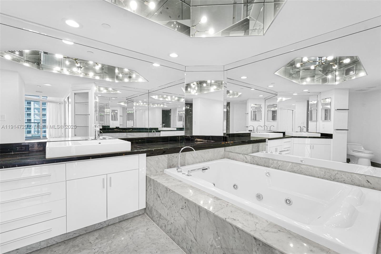 16485 Collins Ave #1236 Sunny Isles Beach, FL 33160