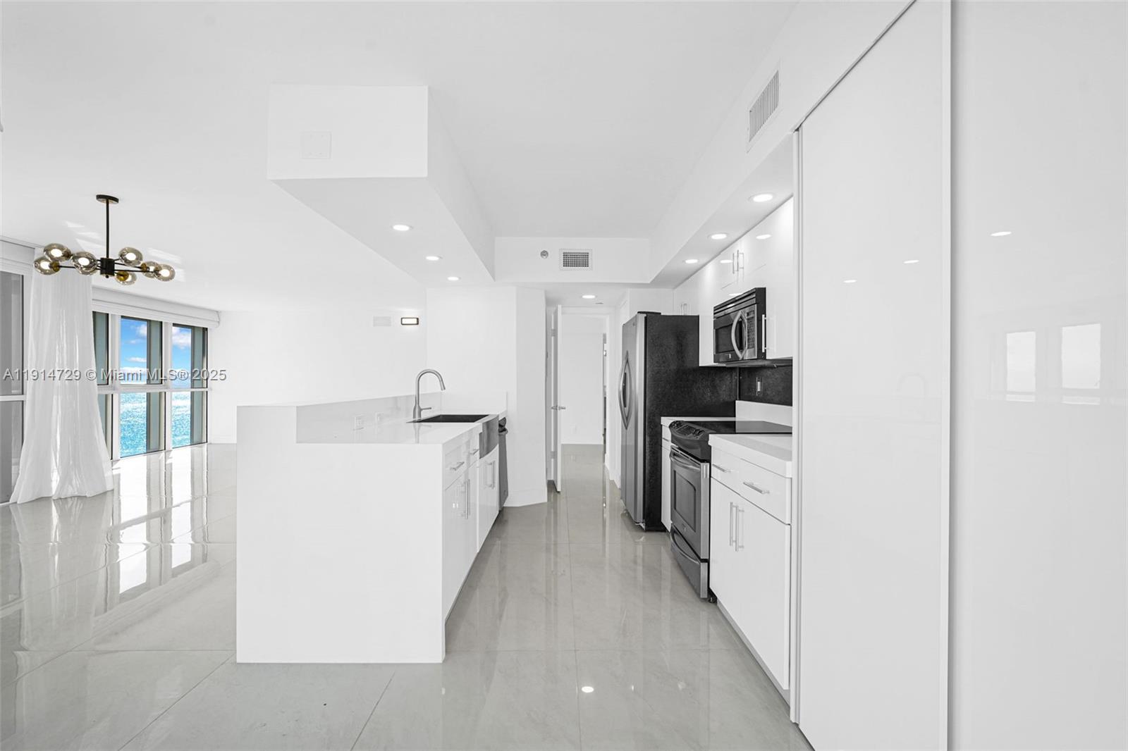 16485 Collins Ave #1236 Sunny Isles Beach, FL 33160