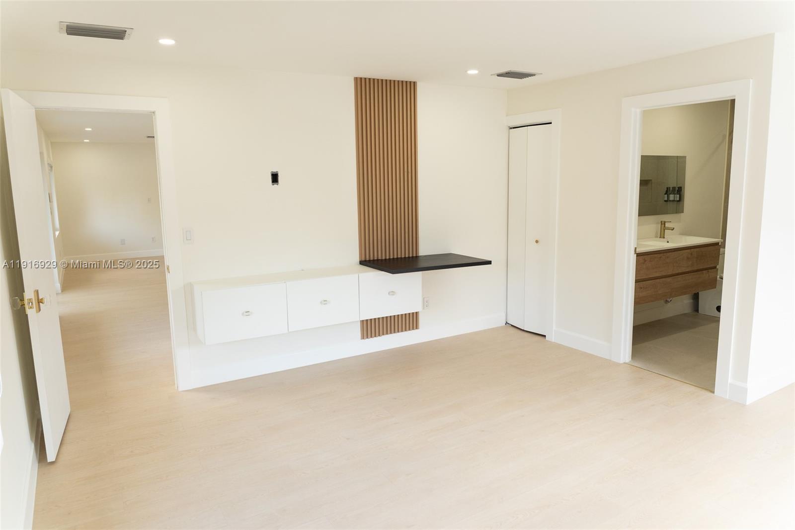 14868 SW 71st Ln Miami, FL 33193