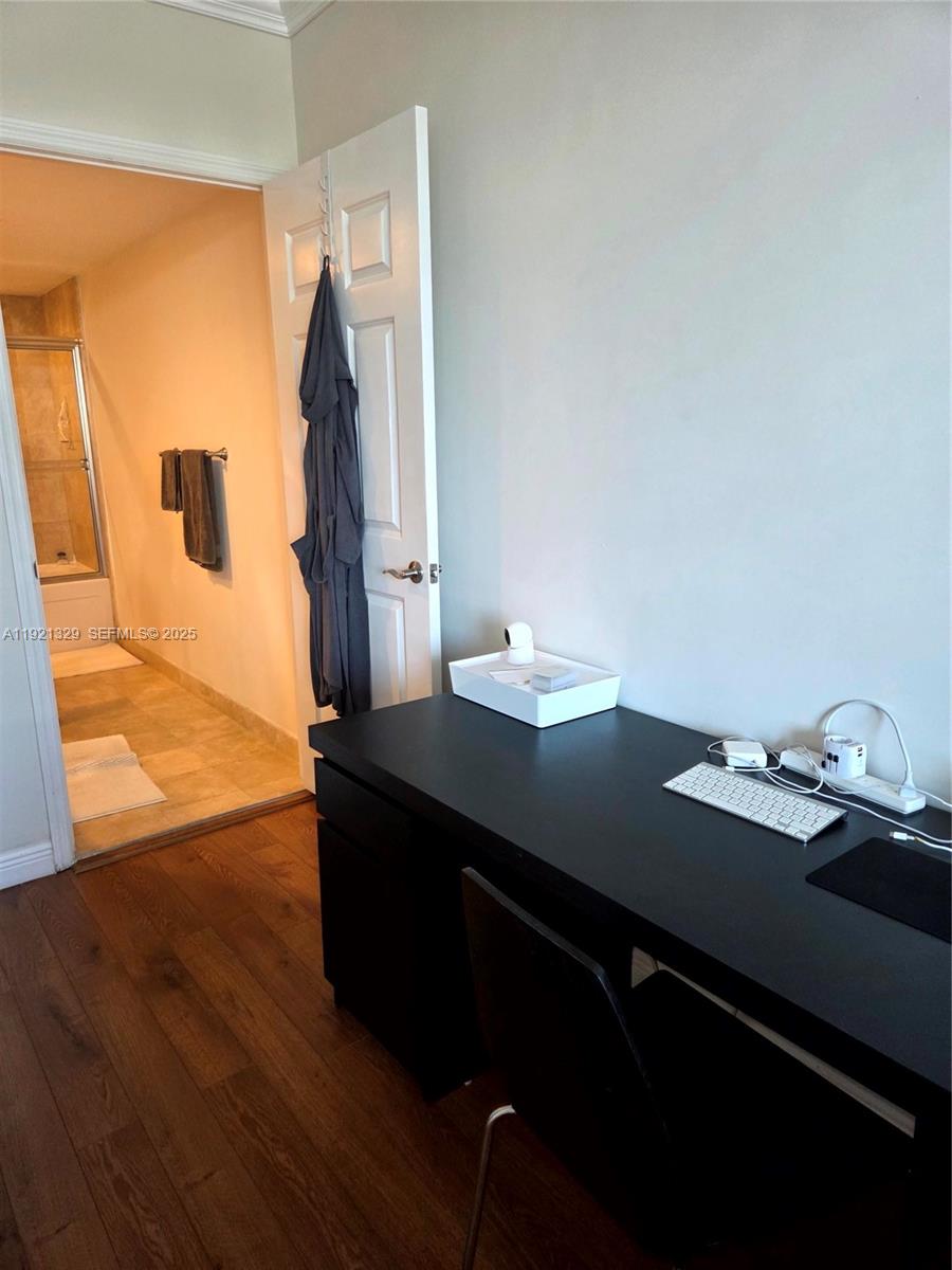 1755 E Hallandale Bch Blvd #305E Hallandale Beach, FL 33009