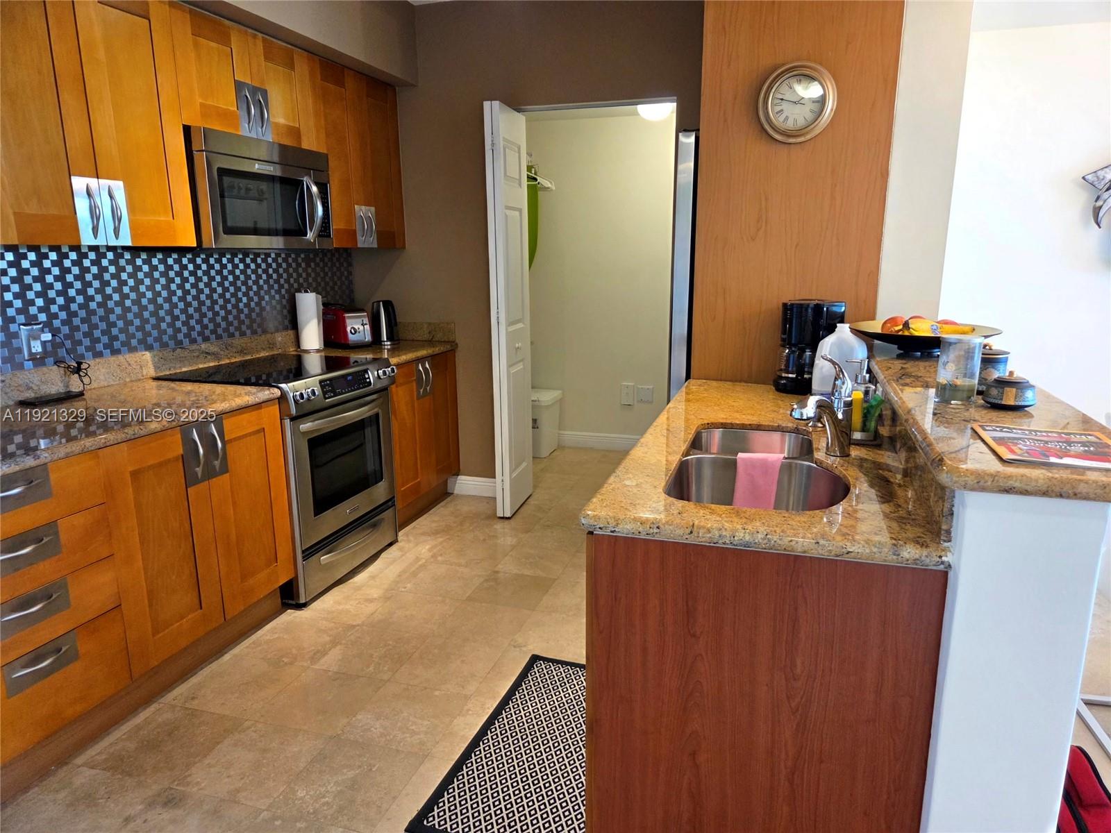 1755 E Hallandale Bch Blvd #305E Hallandale Beach, FL 33009