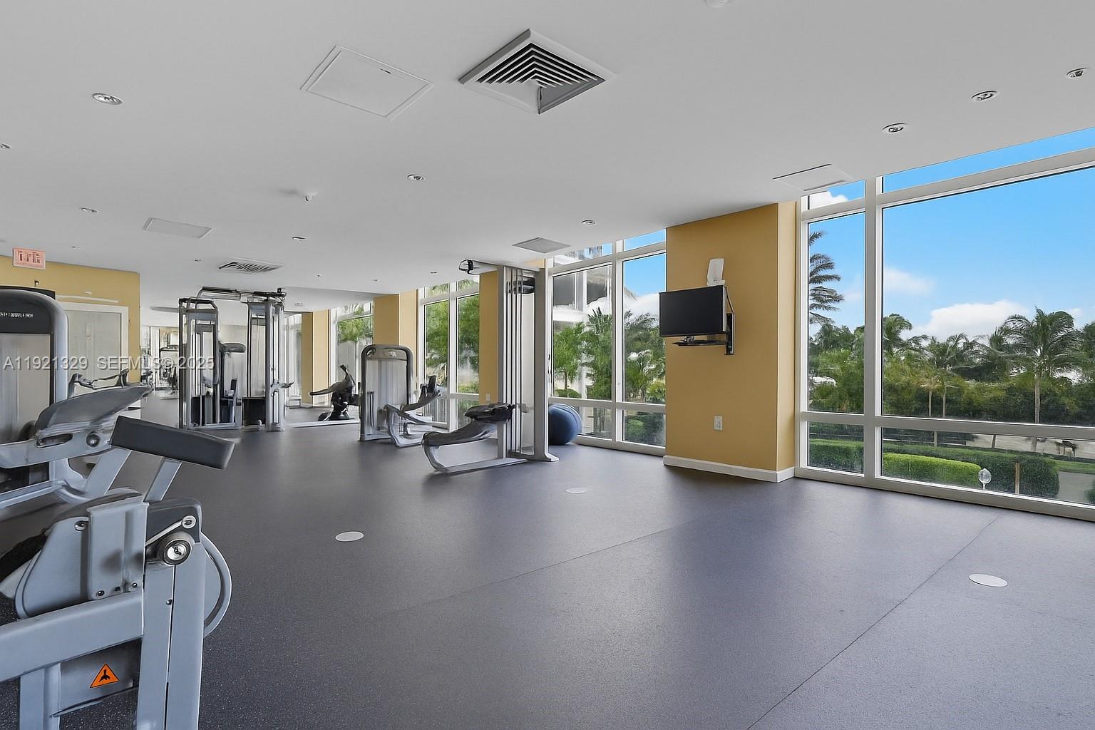 1755 E Hallandale Bch Blvd #305E Hallandale Beach, FL 33009