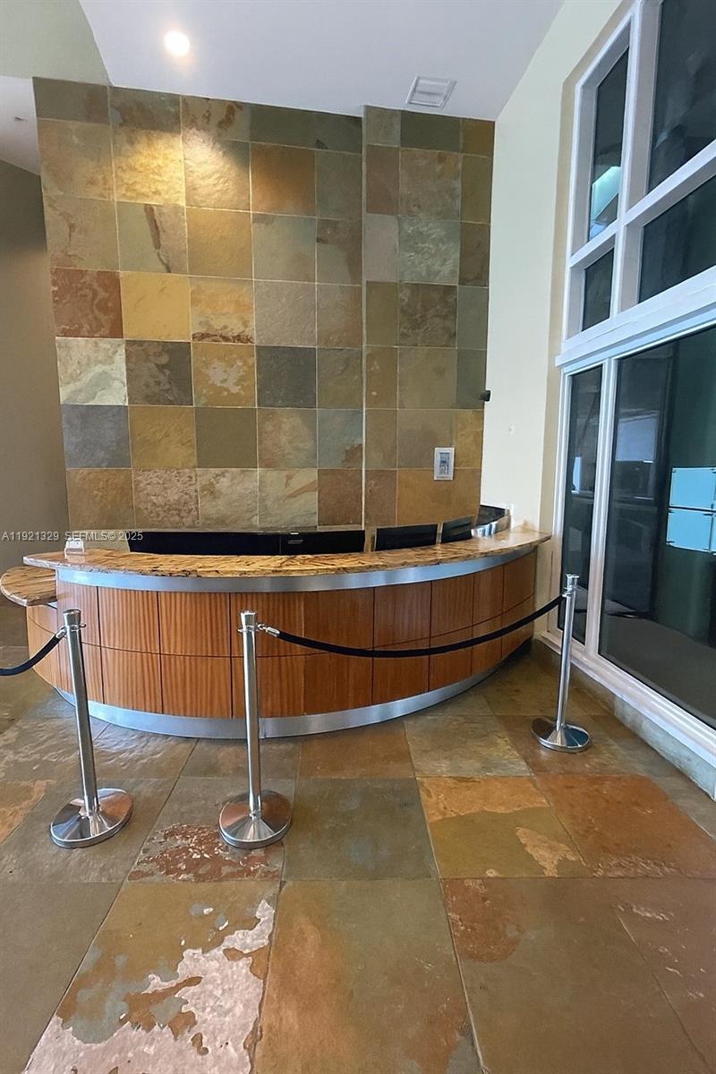 1755 E Hallandale Bch Blvd #305E Hallandale Beach, FL 33009