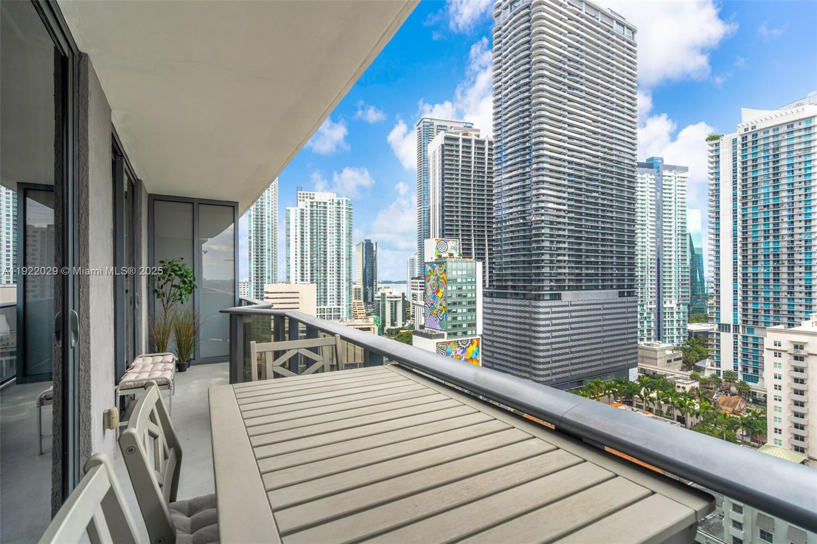 image Brickell Heights West14
