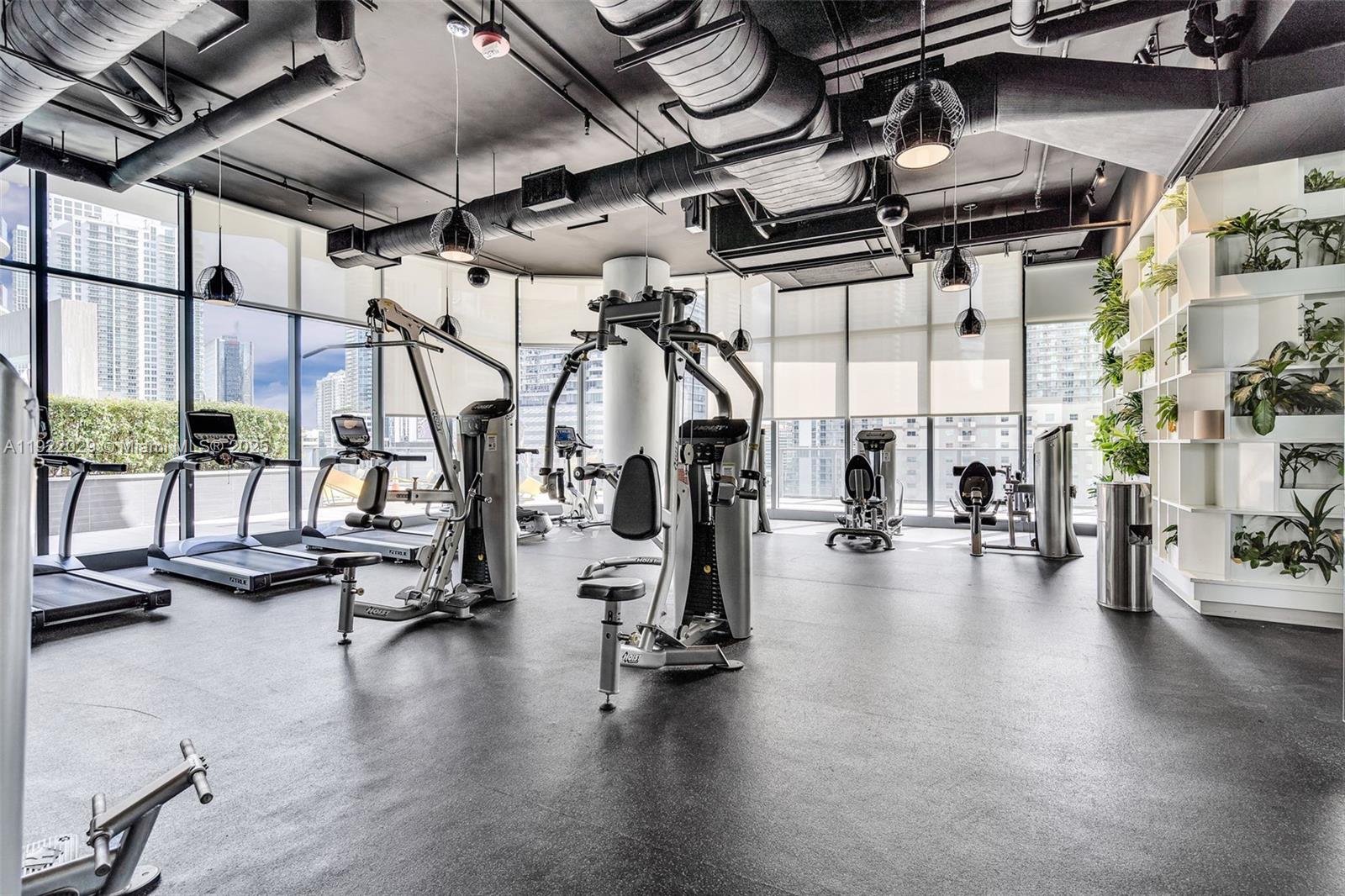 image Brickell Heights West25