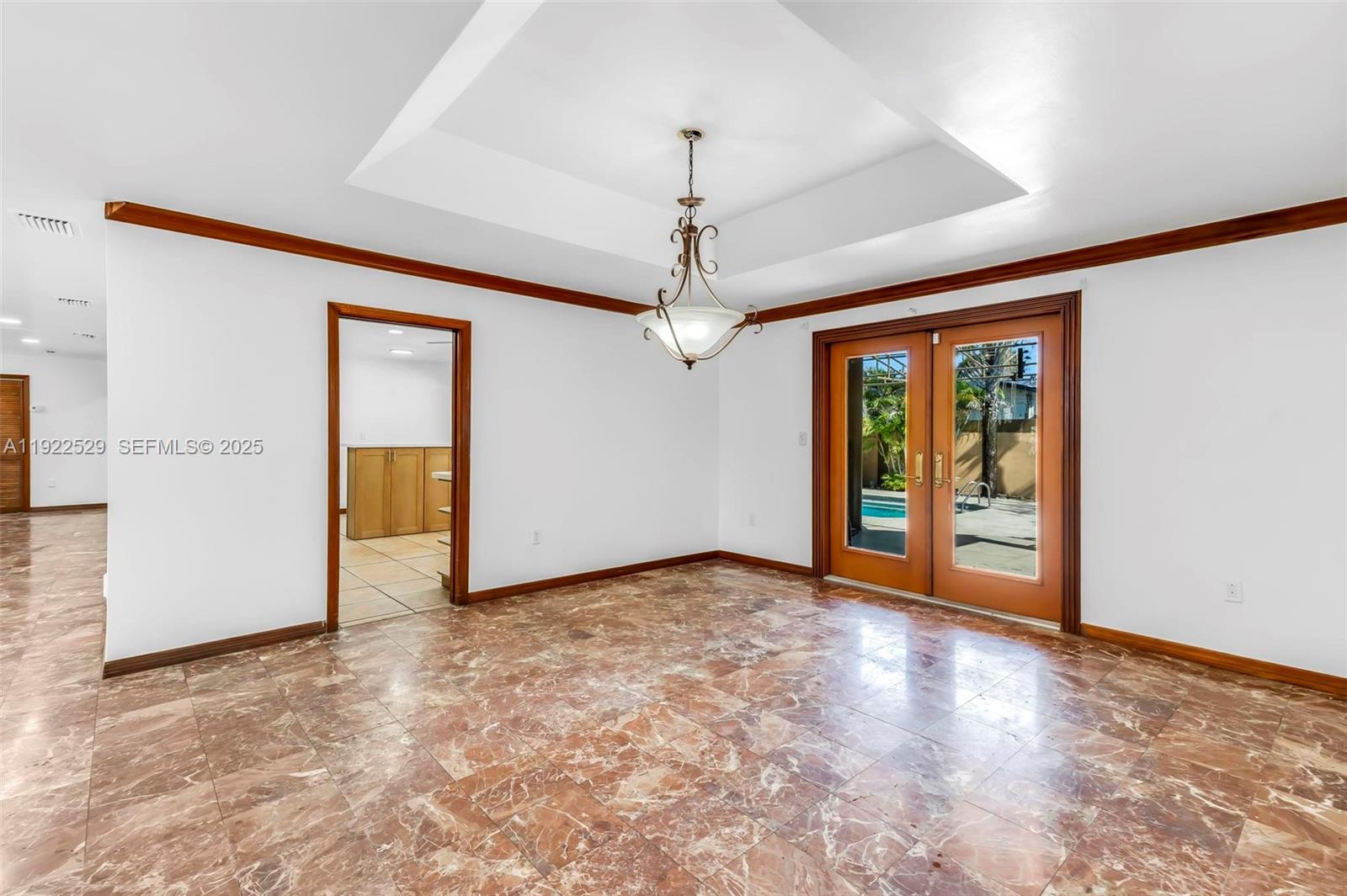 701 SW 24th Rd Miami, FL 33129