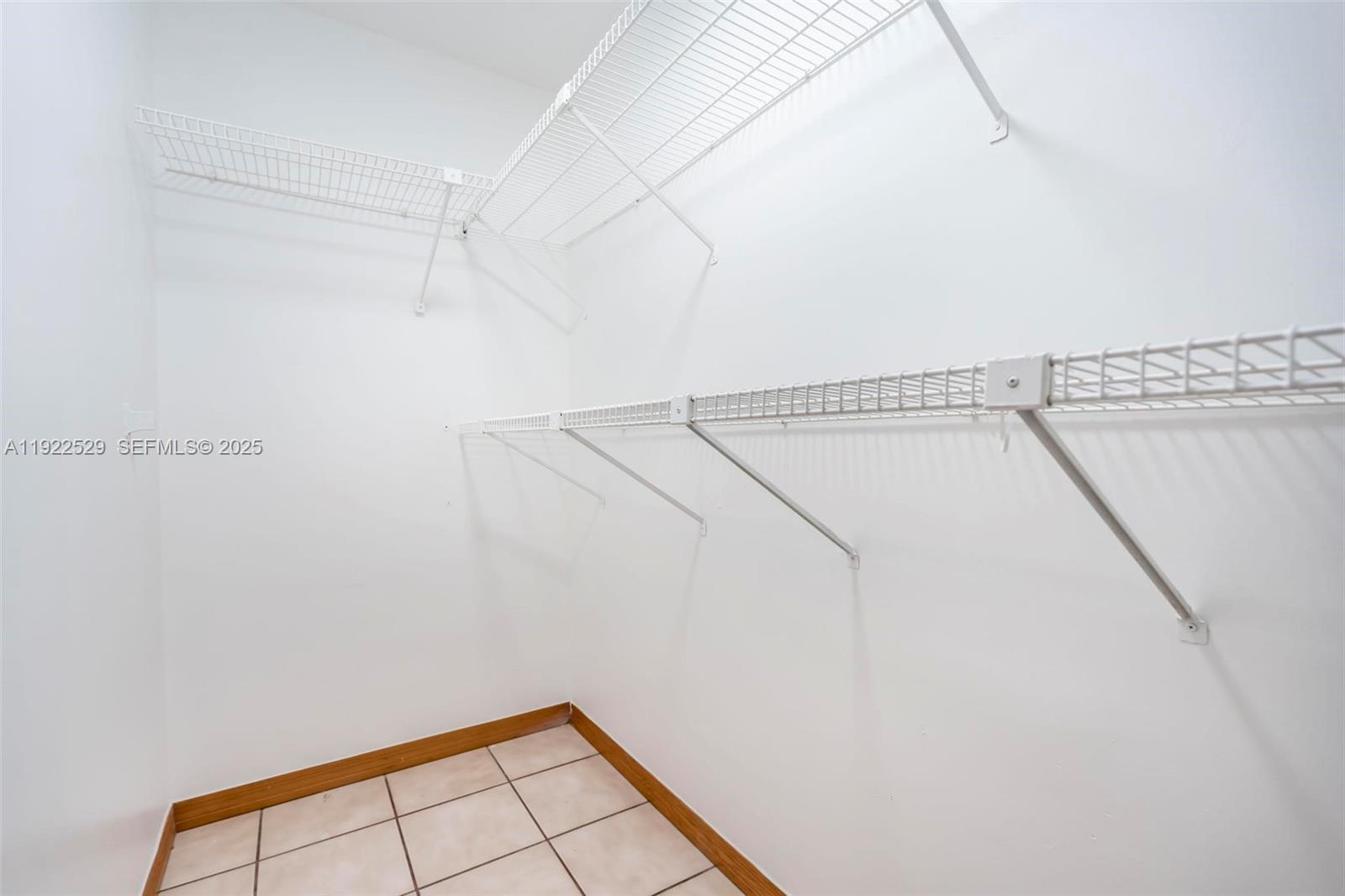 701 SW 24th Rd Miami, FL 33129