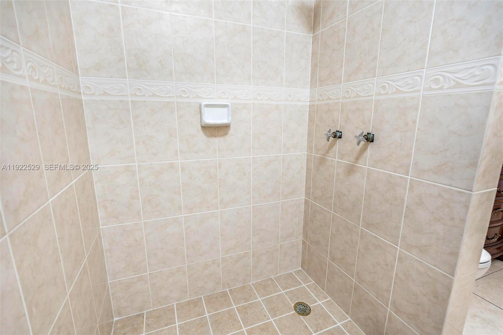 701 SW 24th Rd Miami, FL 33129