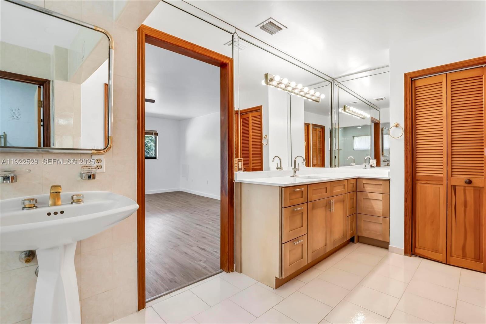 701 SW 24th Rd Miami, FL 33129