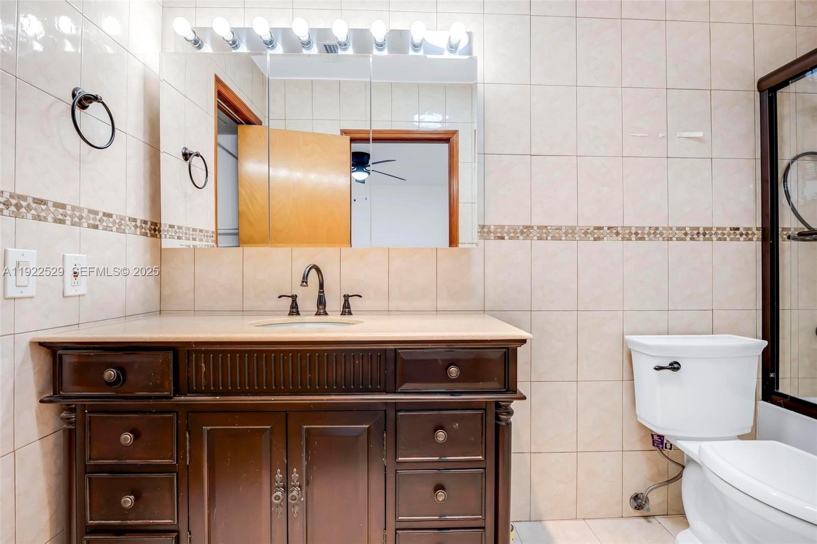 701 SW 24th Rd Miami, FL 33129