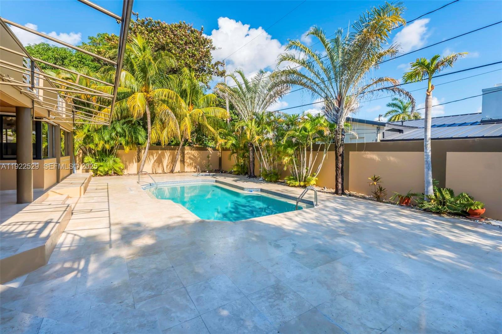 701 SW 24th Rd Miami, FL 33129