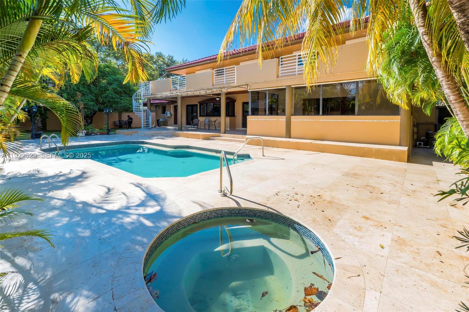 701 SW 24th Rd Miami, FL 33129