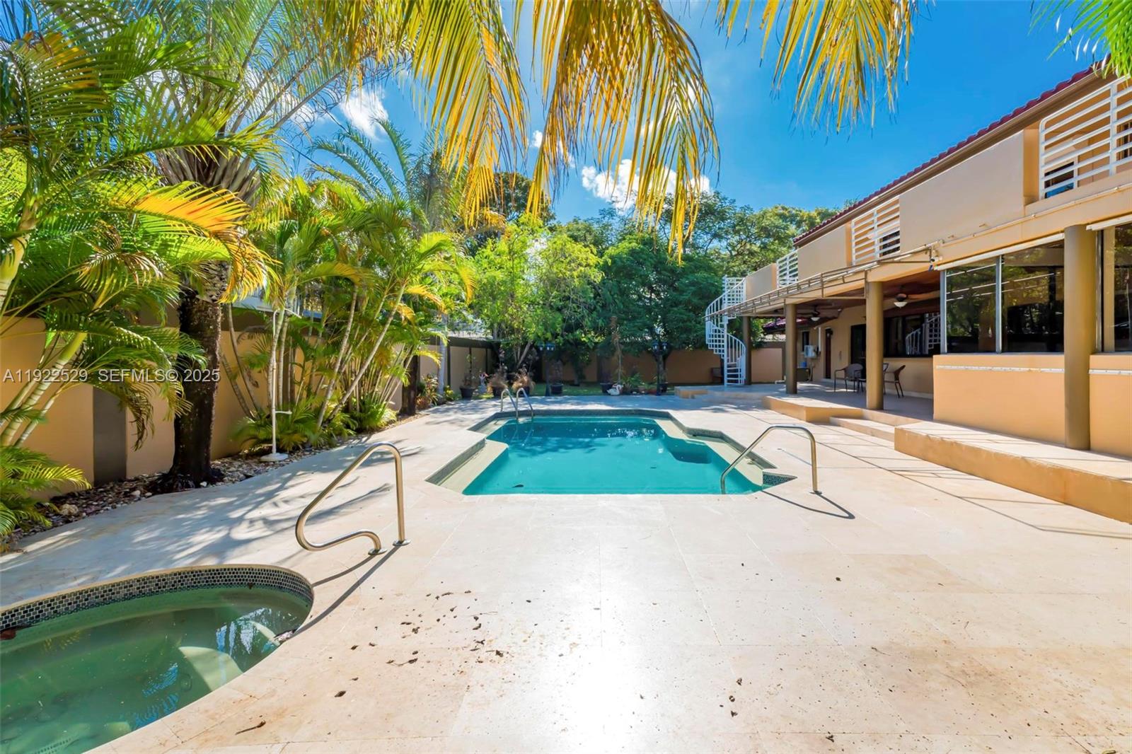 701 SW 24th Rd Miami, FL 33129