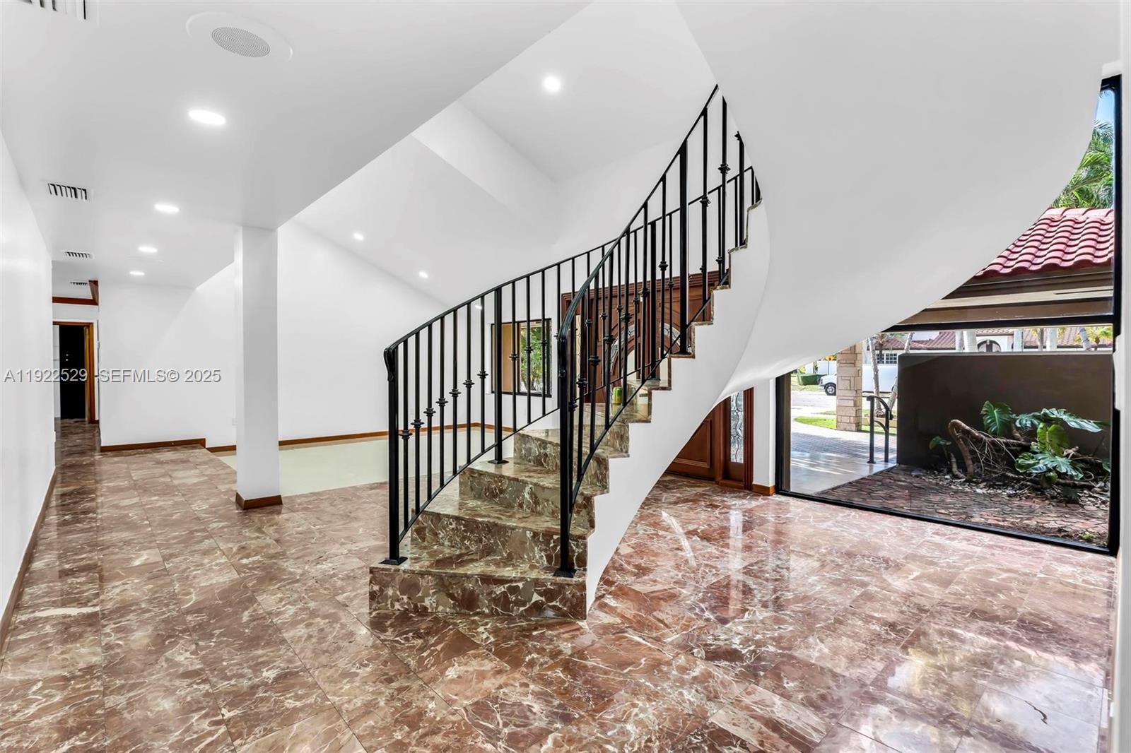 701 SW 24th Rd Miami, FL 33129