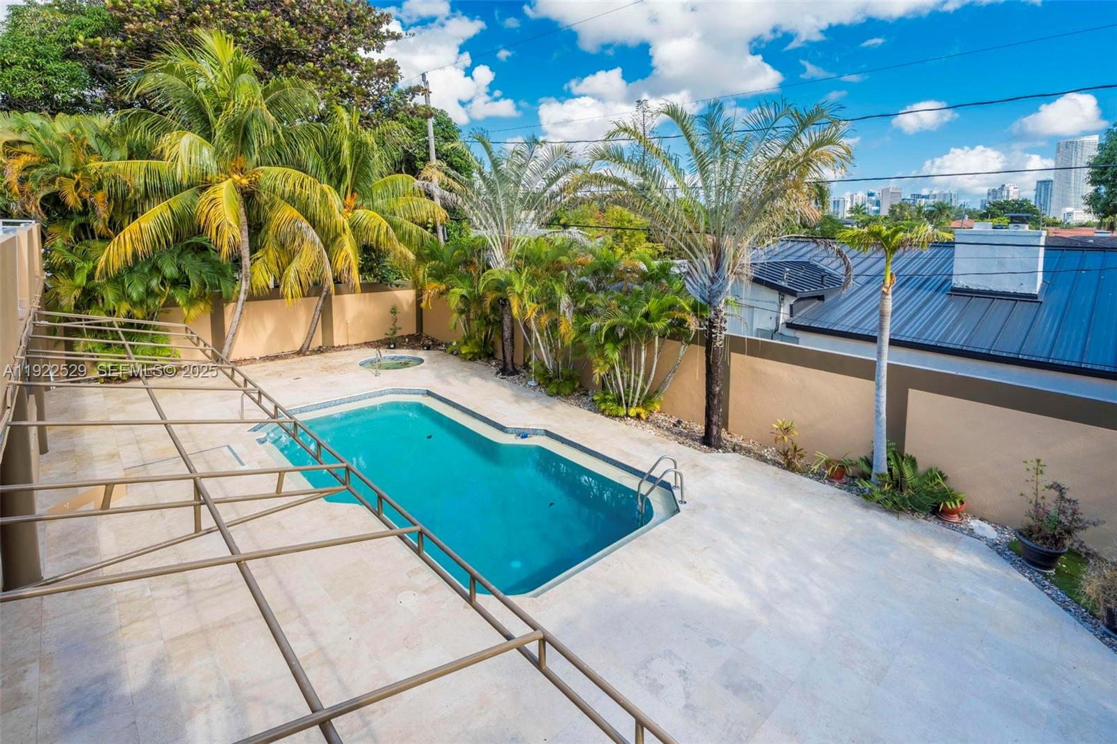 701 SW 24th Rd Miami, FL 33129