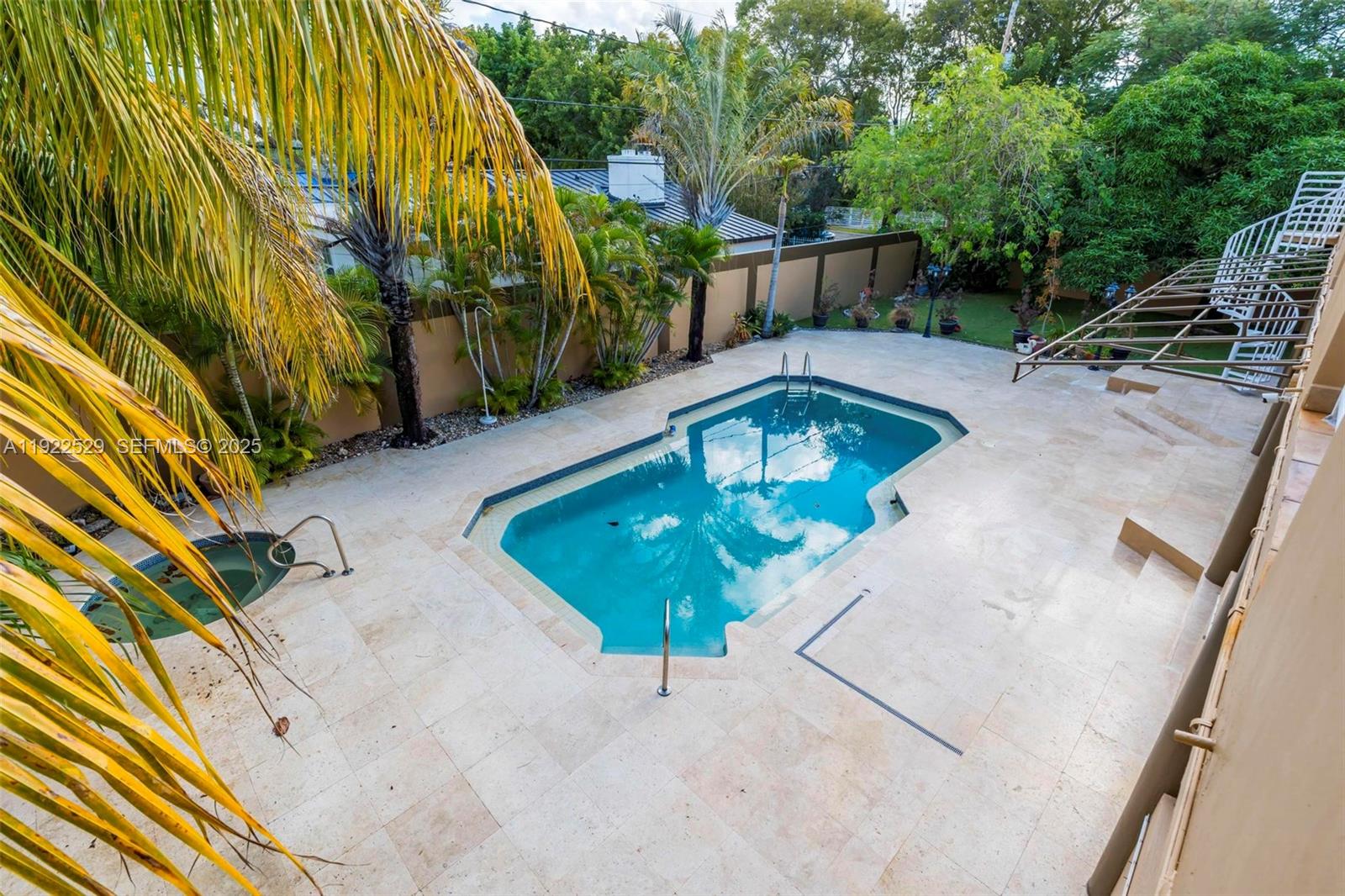 701 SW 24th Rd Miami, FL 33129