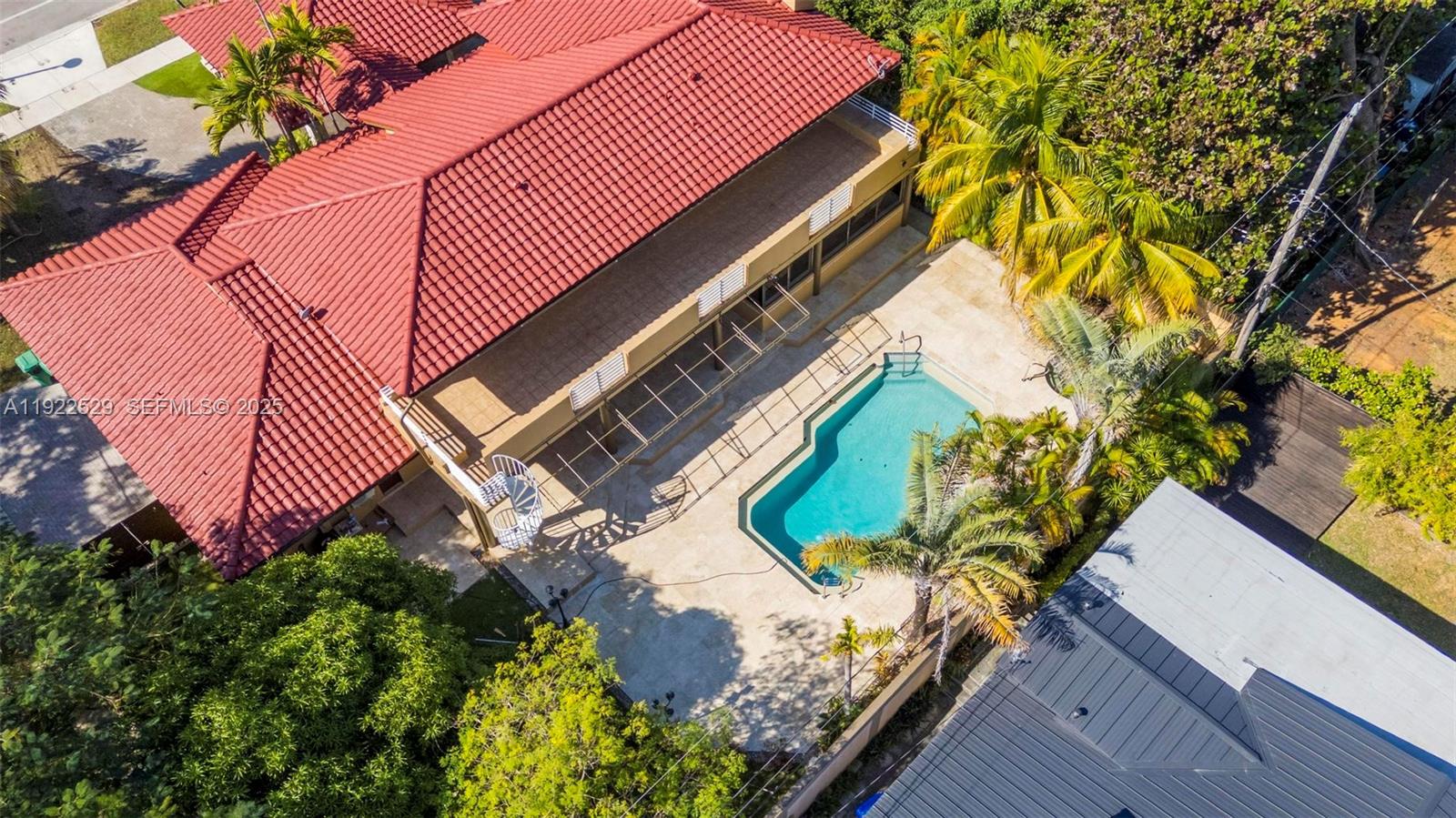 701 SW 24th Rd Miami, FL 33129