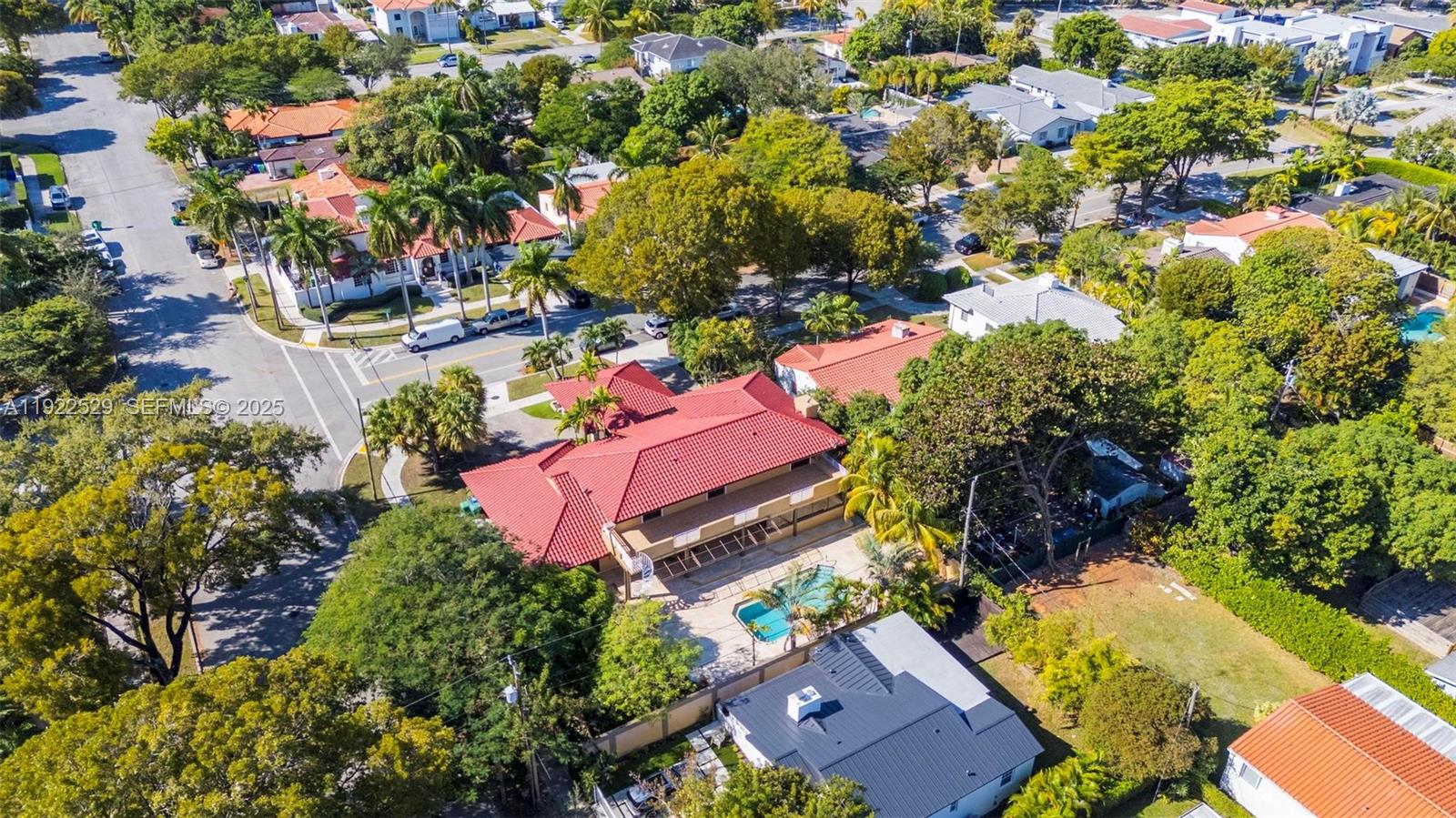 701 SW 24th Rd Miami, FL 33129