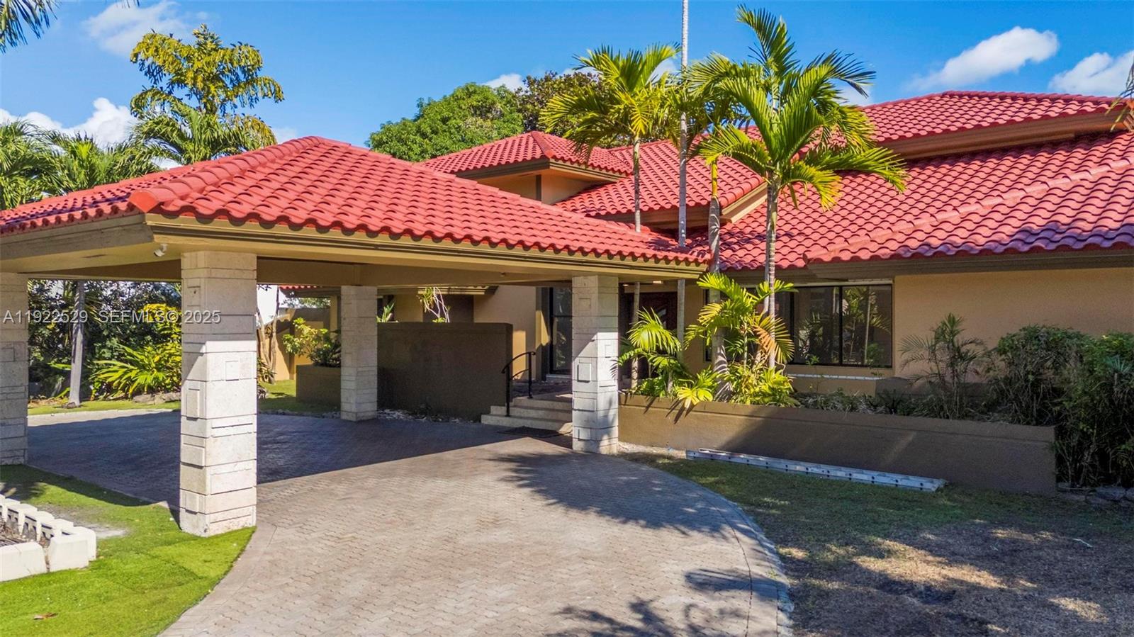 701 SW 24th Rd Miami, FL 33129