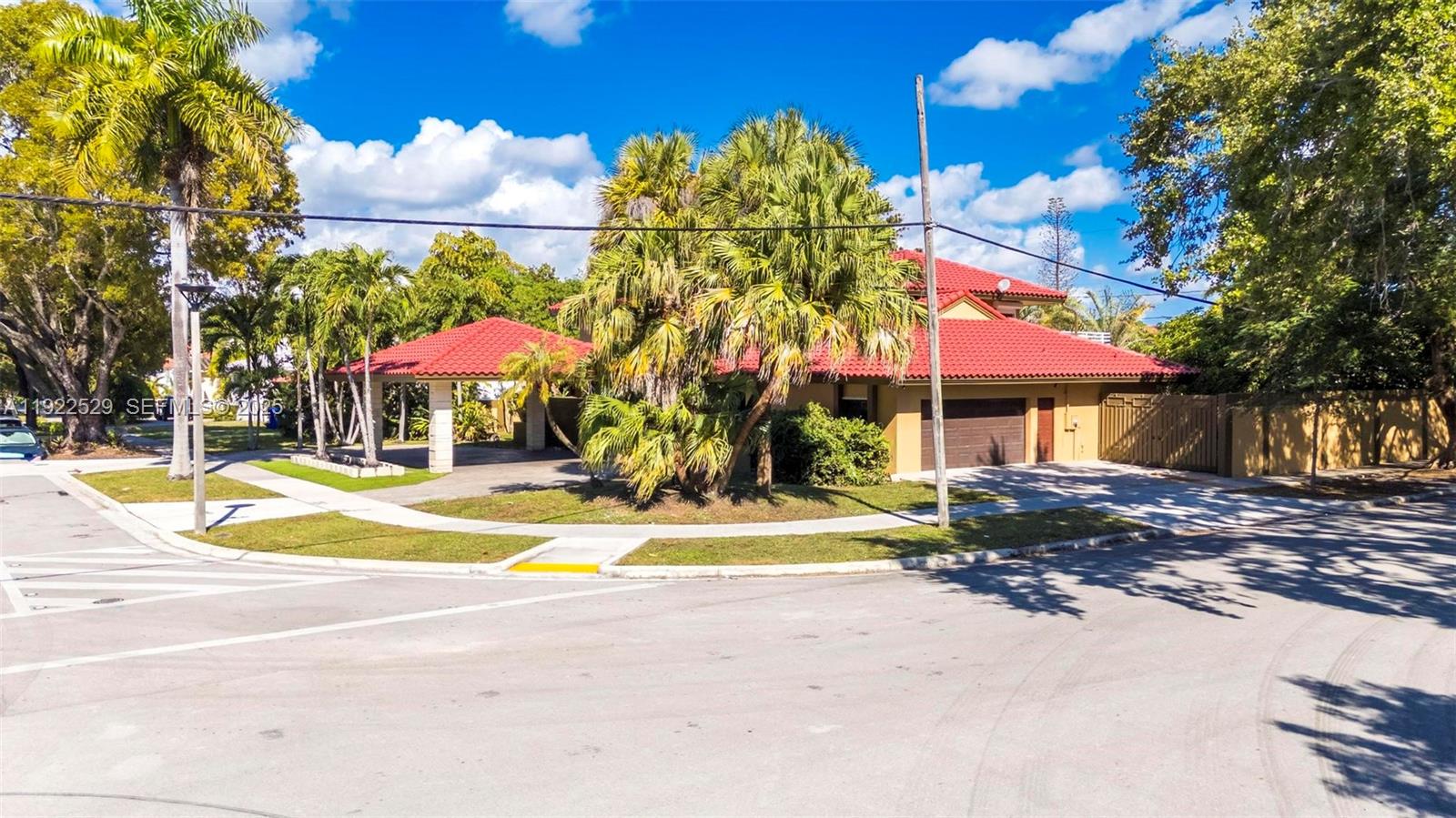 701 SW 24th Rd Miami, FL 33129