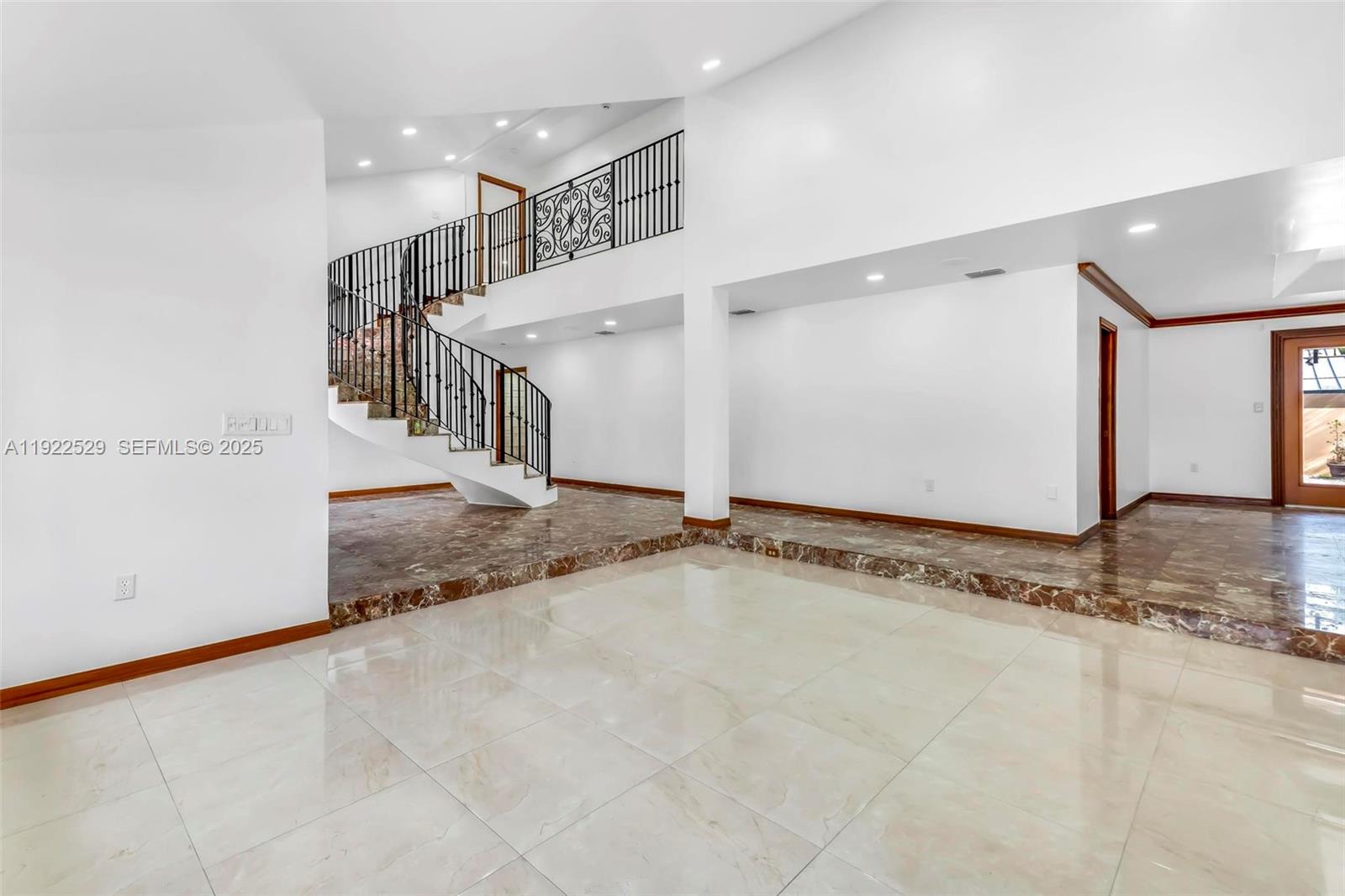 701 SW 24th Rd Miami, FL 33129