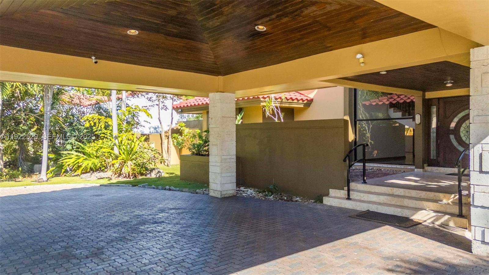 701 SW 24th Rd Miami, FL 33129