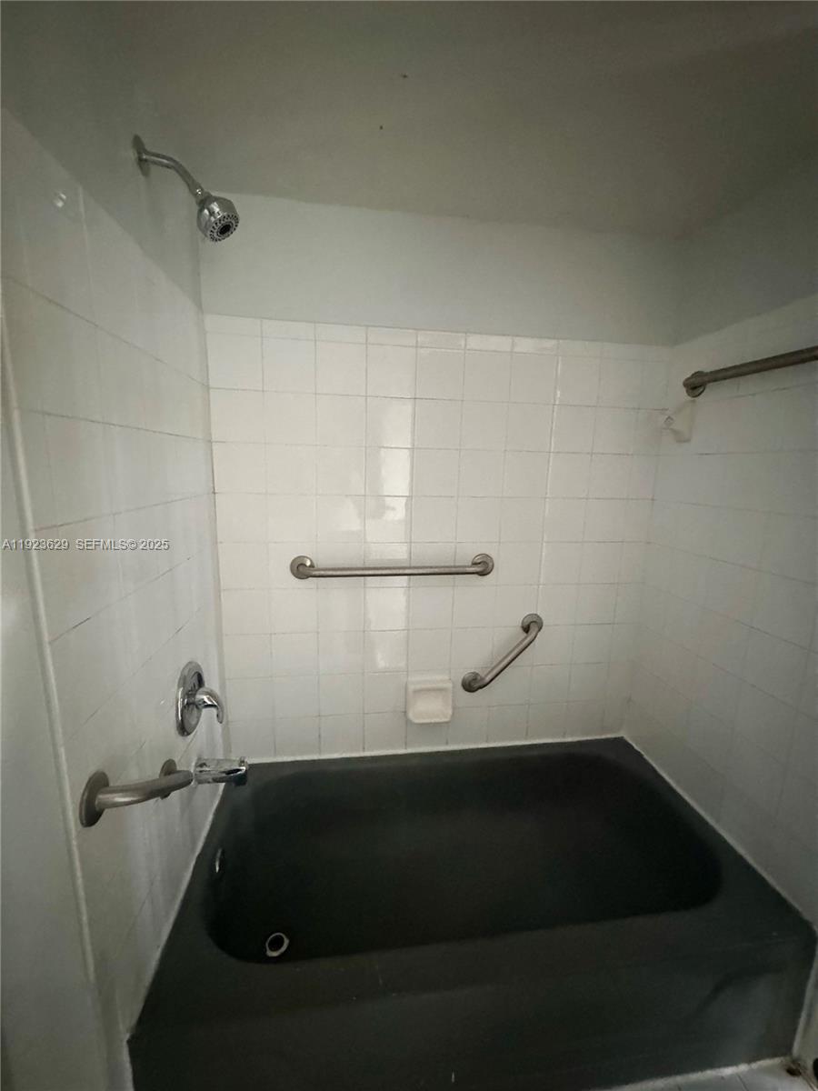 450 S Park Rd #5-307 Hollywood, FL 33021