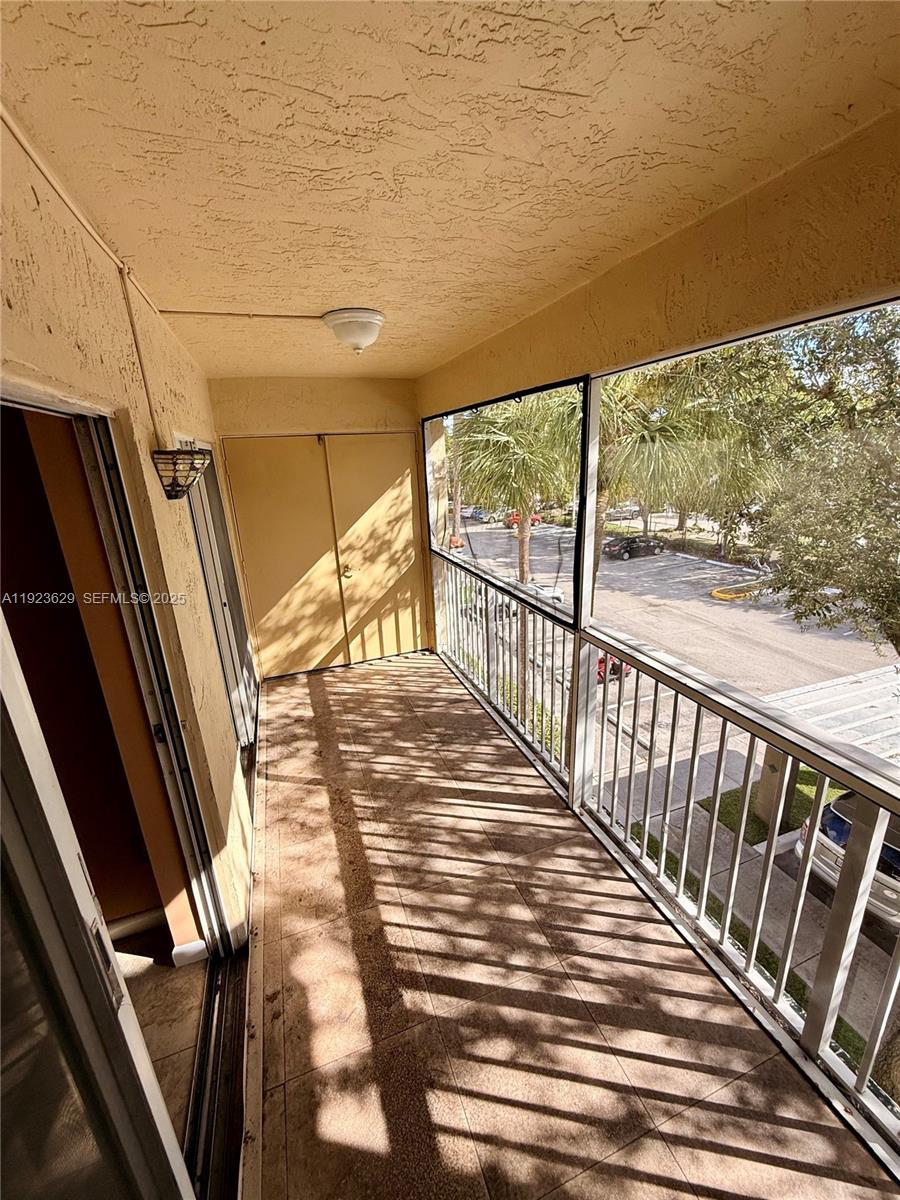 450 S Park Rd #5-307 Hollywood, FL 33021