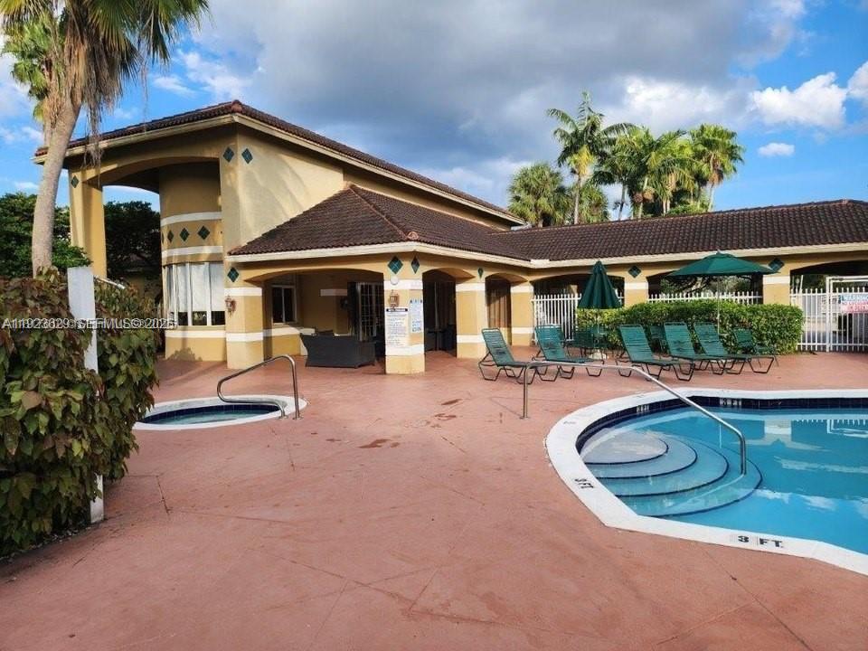 450 S Park Rd #5-307 Hollywood, FL 33021