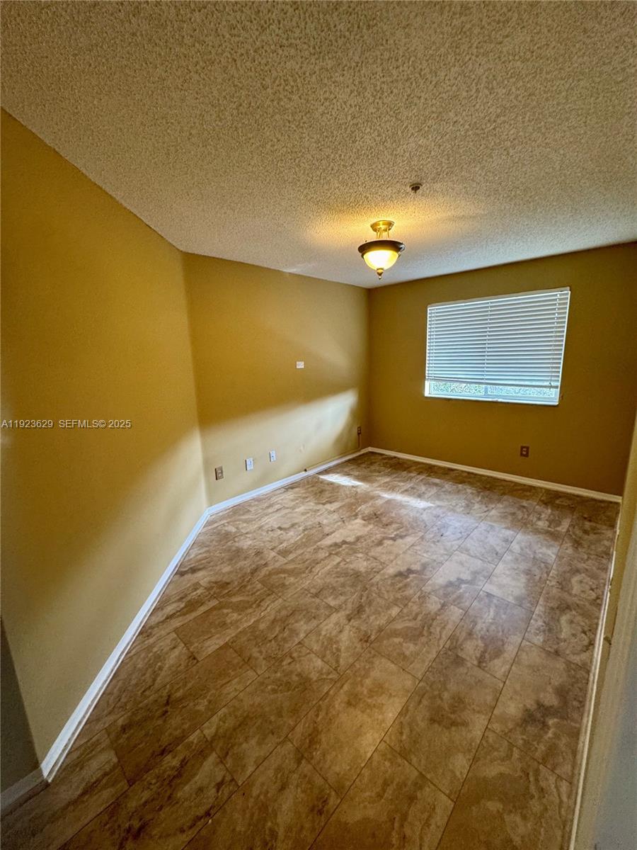 450 S Park Rd #5-307 Hollywood, FL 33021