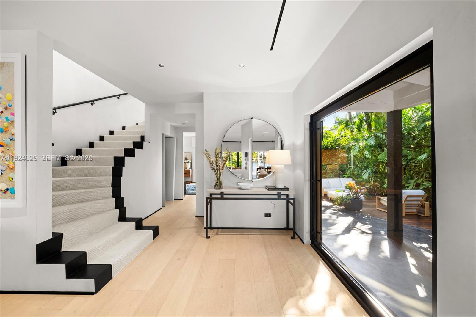 244 W San Marino Dr Miami Beach, FL 33139