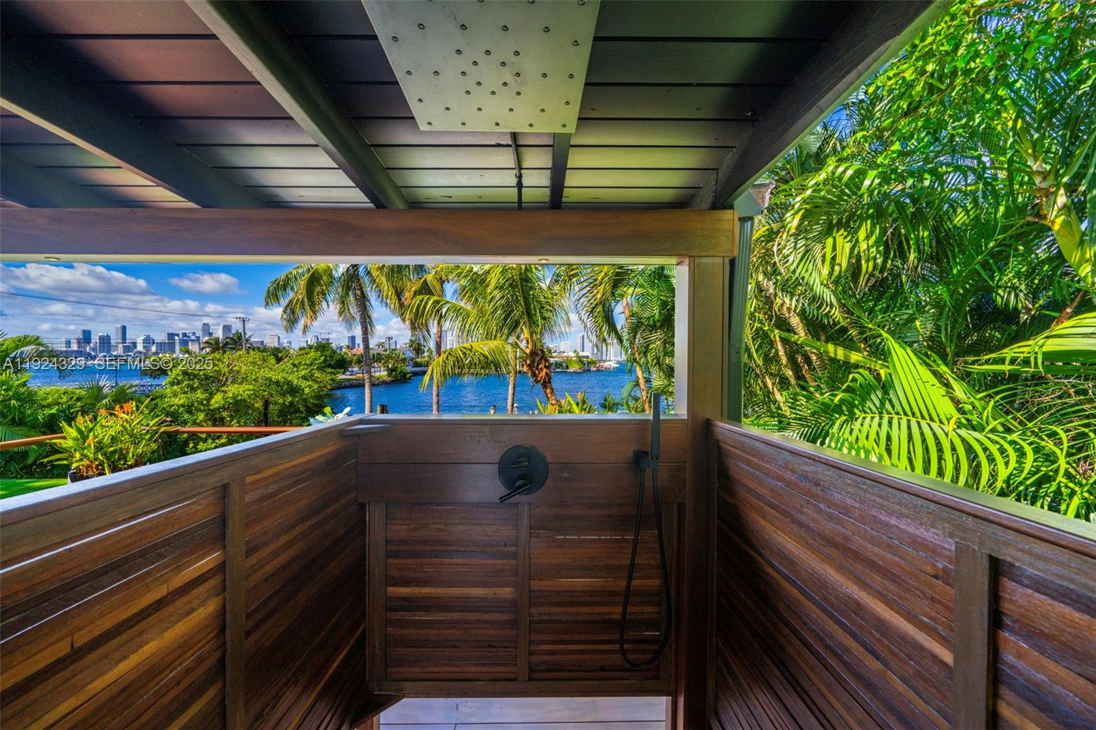 244 W San Marino Dr Miami Beach, FL 33139