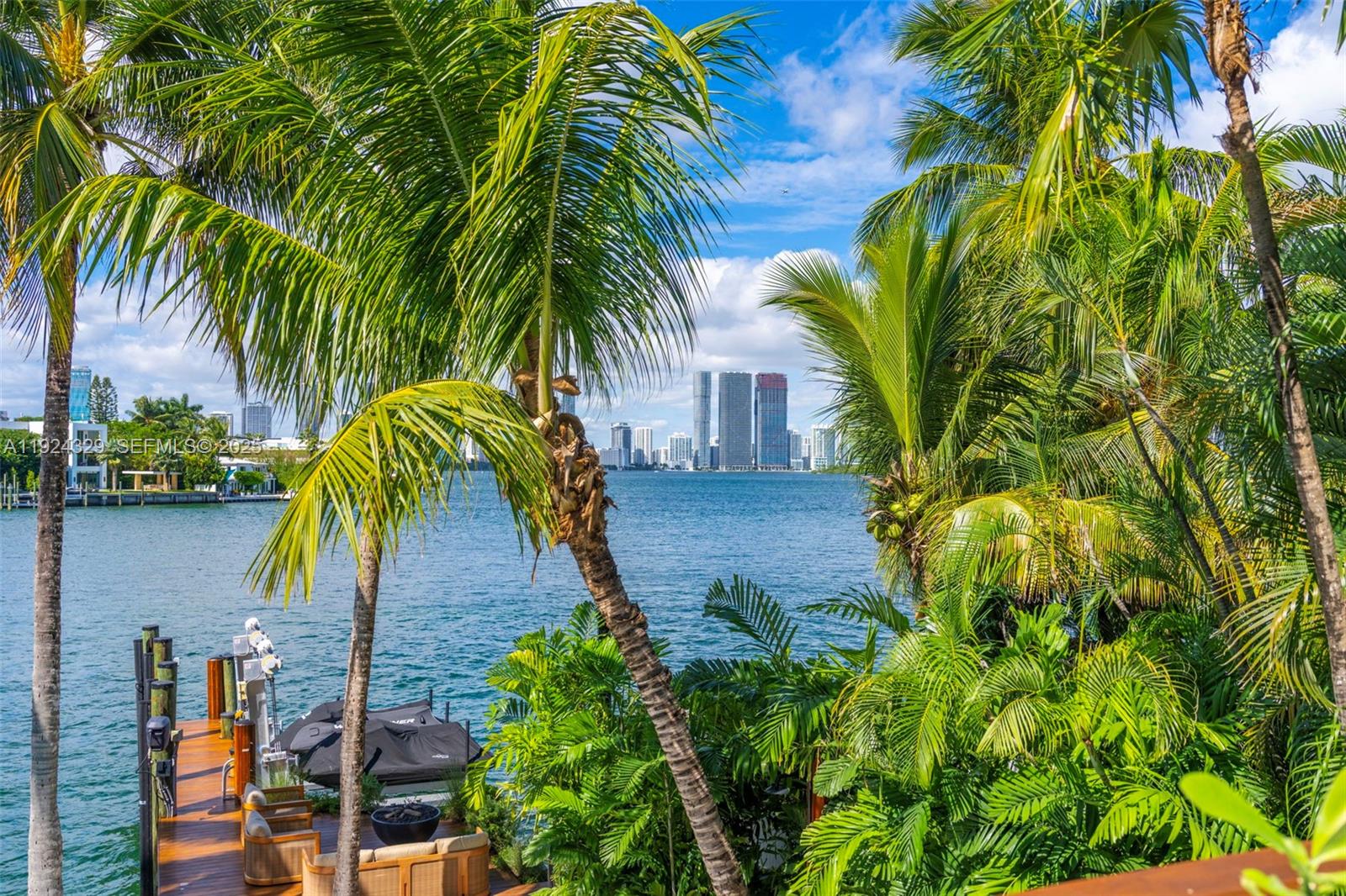 244 W San Marino Dr Miami Beach, FL 33139