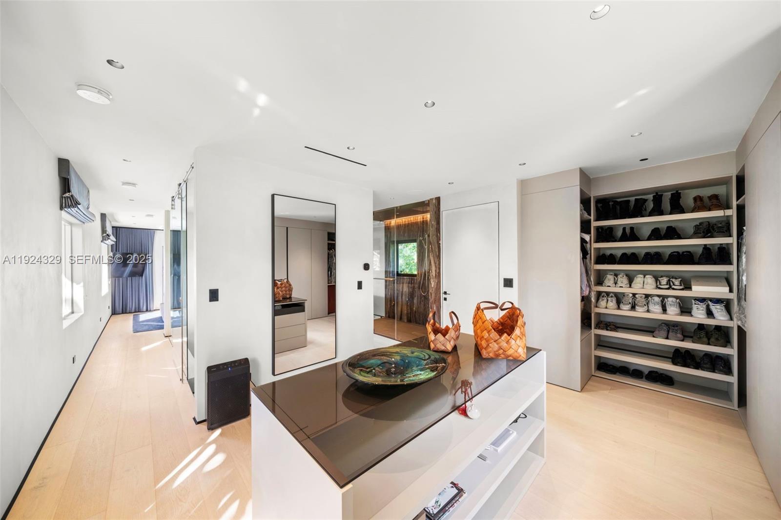 244 W San Marino Dr Miami Beach, FL 33139