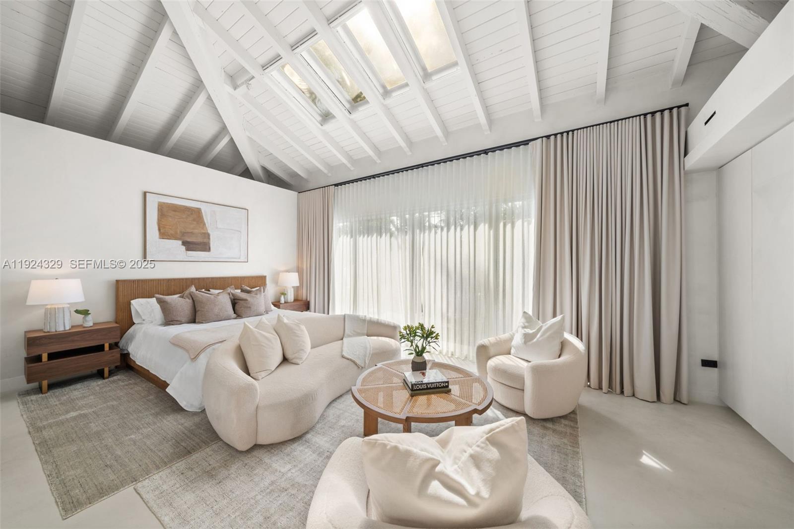 244 W San Marino Dr Miami Beach, FL 33139