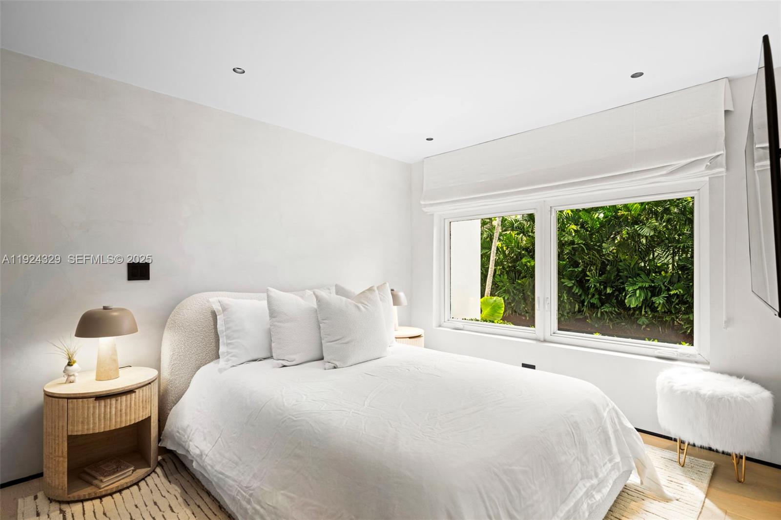 244 W San Marino Dr Miami Beach, FL 33139